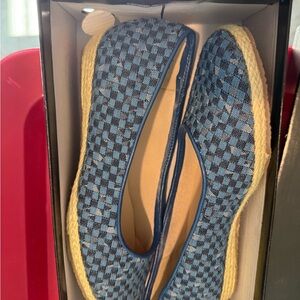 Beacon Navy Checkered Flats